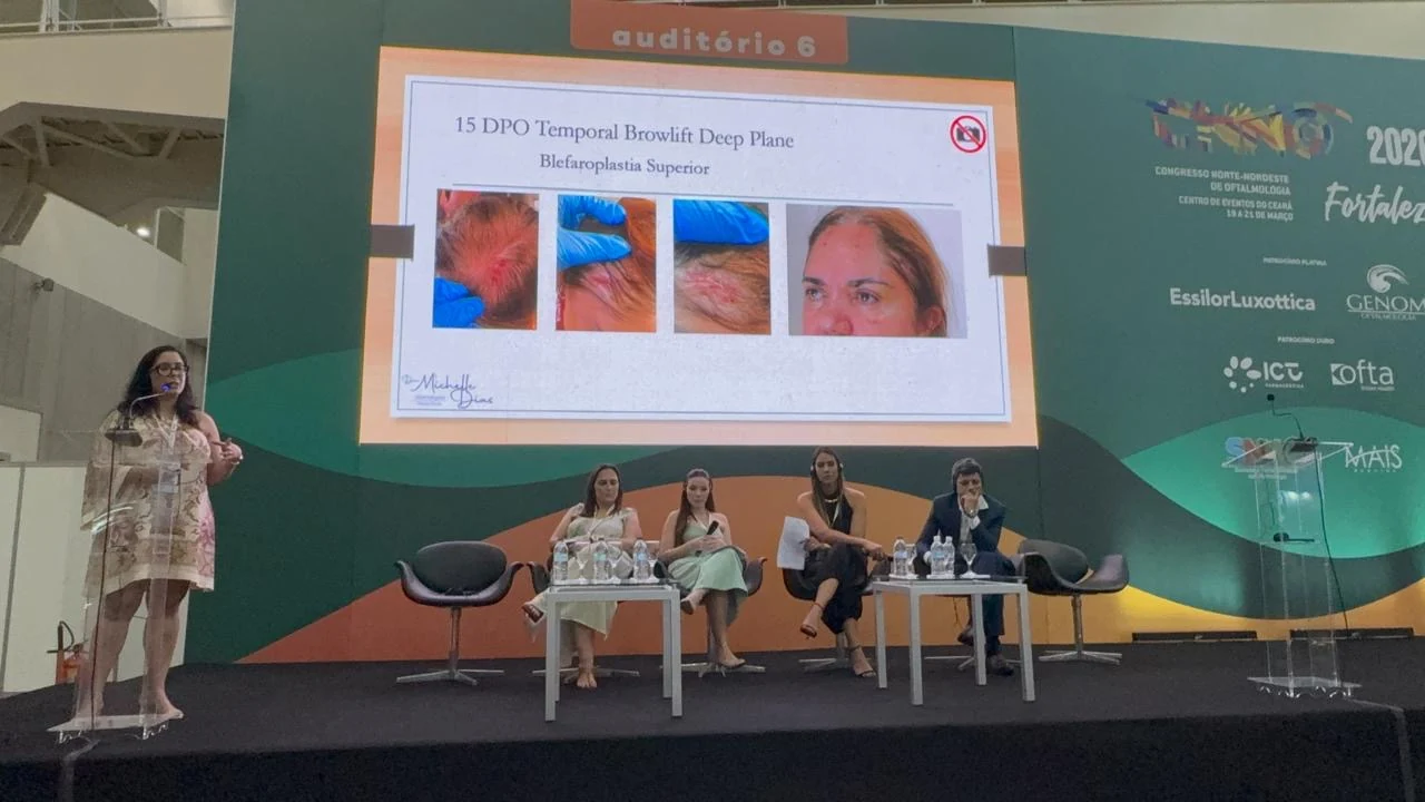 Dra. Michelle Dias em ambiente científico